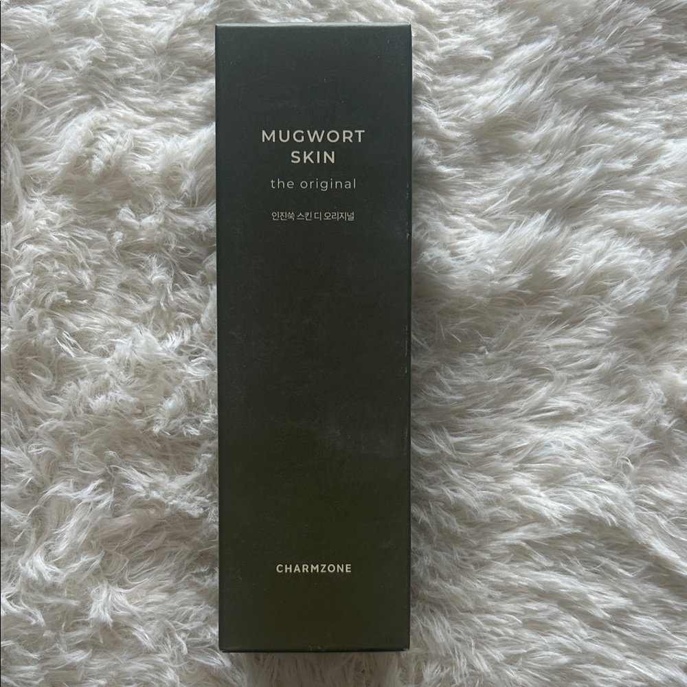 Mugwort Skin Toner - Green